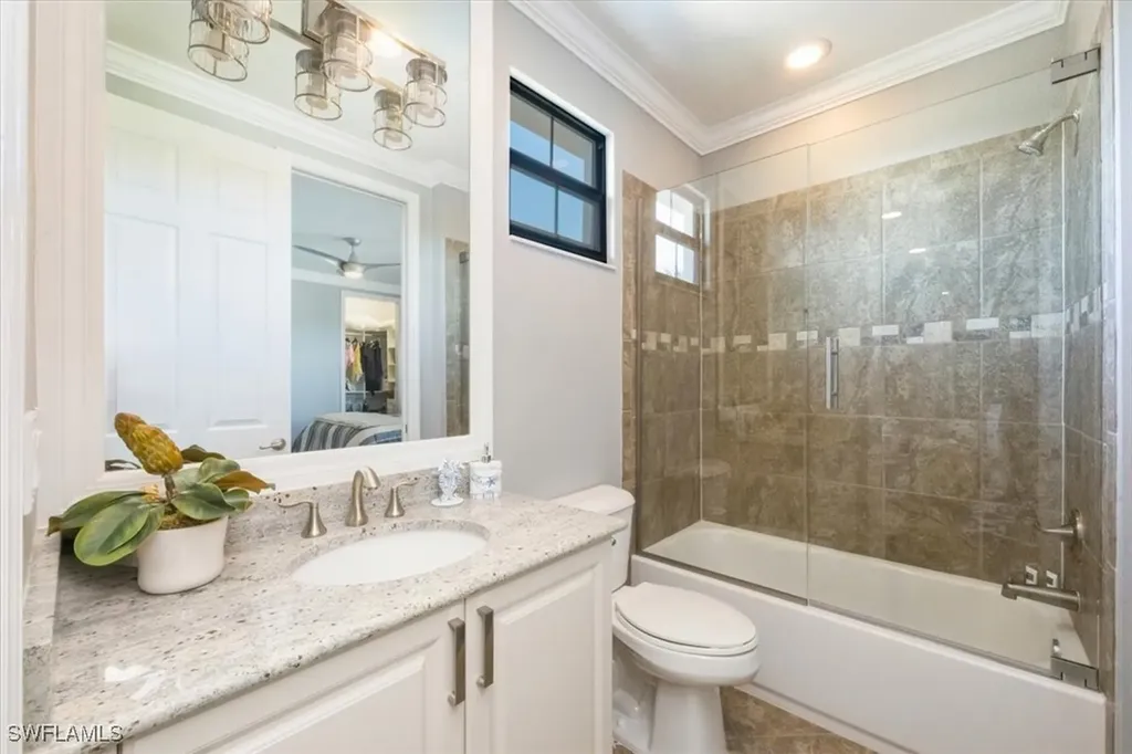 3821 Columbia Court Naples FL 34119