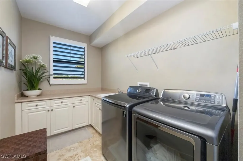 3821 Columbia Court Naples FL 34119