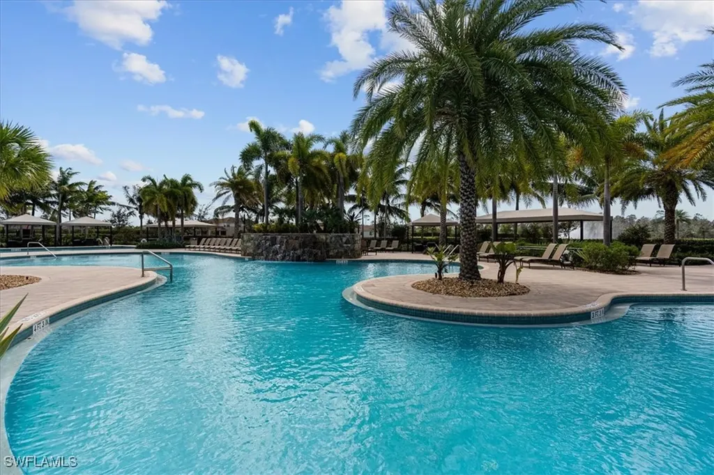 3821 Columbia Court Naples FL 34119