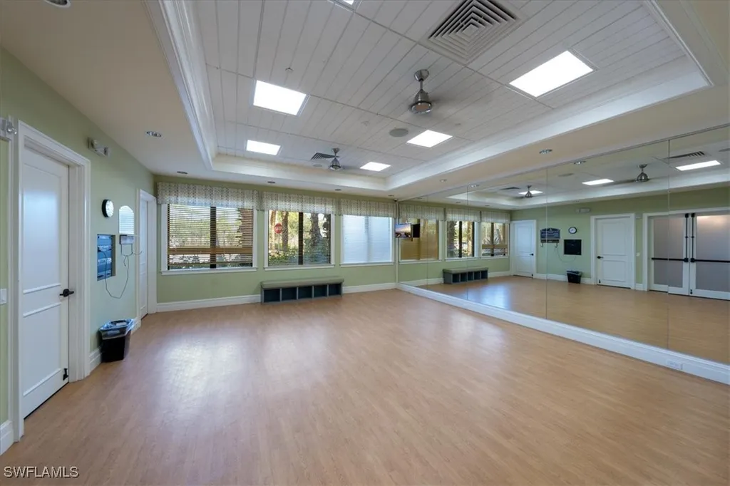 3821 Columbia Court Naples FL 34119