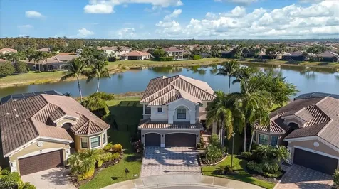 3821 Columbia Court Naples FL 34119