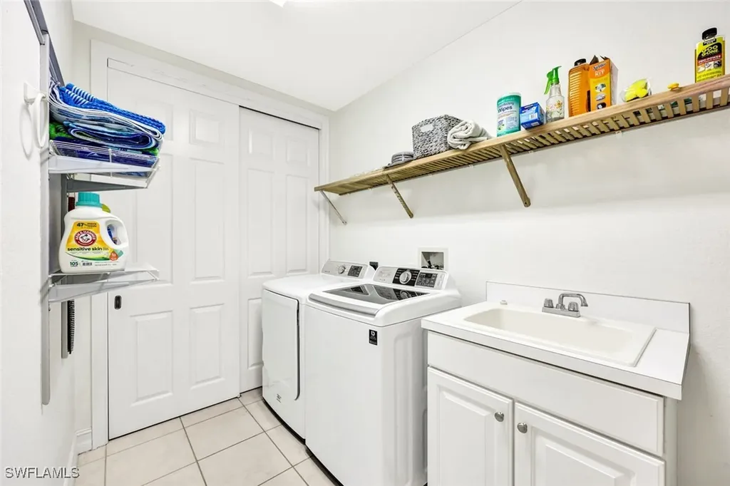 5994 Trophy Drive Naples FL 34110