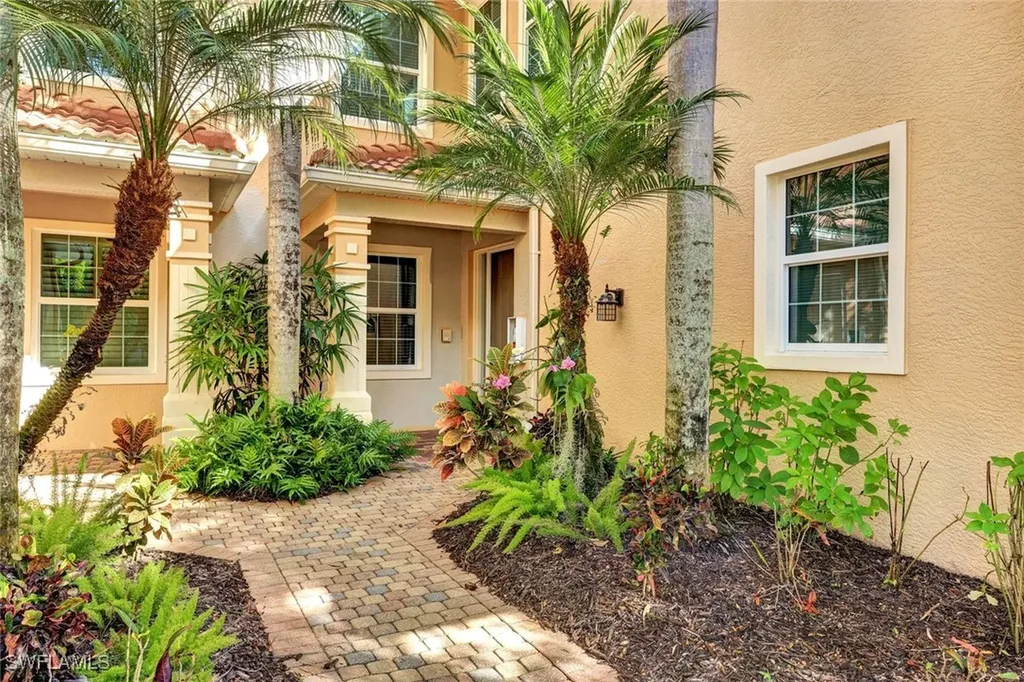 5994 Trophy Drive Naples FL 34110