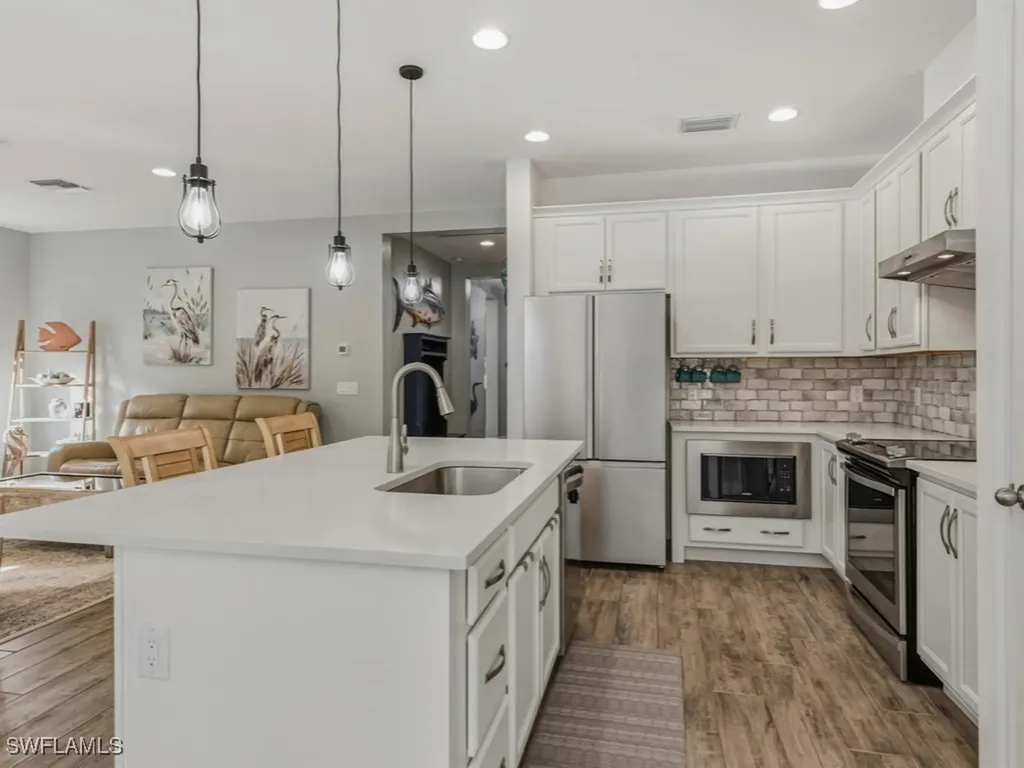14567 Topsail Drive Naples FL 34114