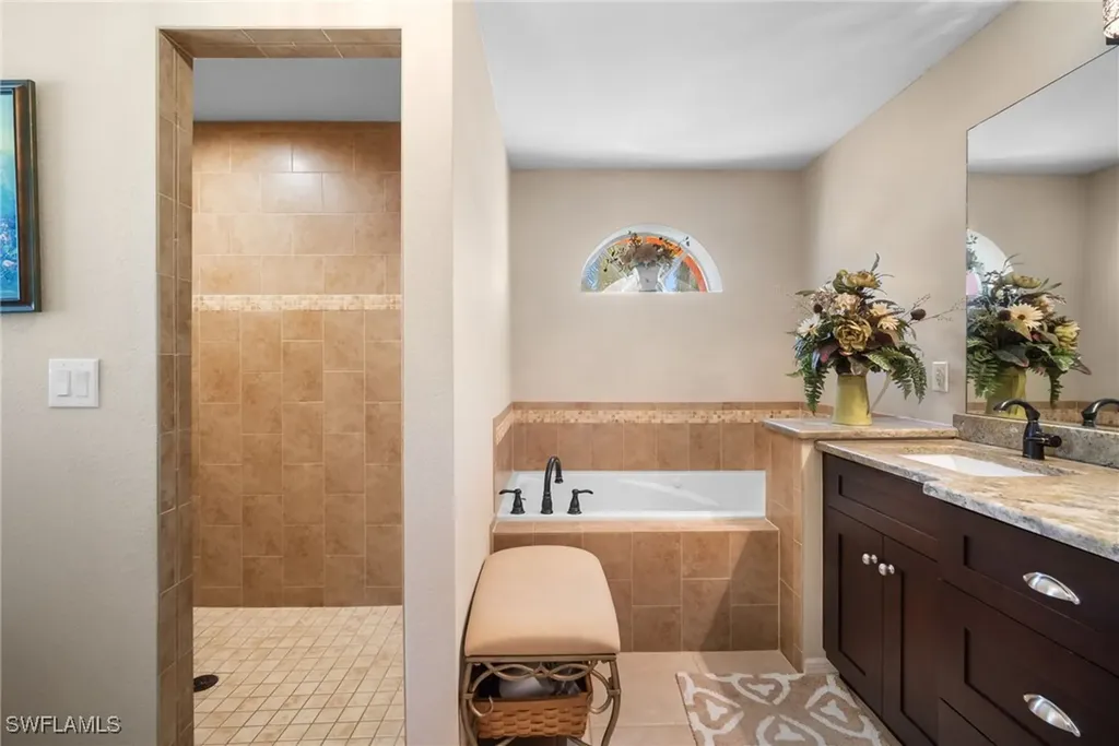 2215 SW 51st Street Cape Coral FL 33914