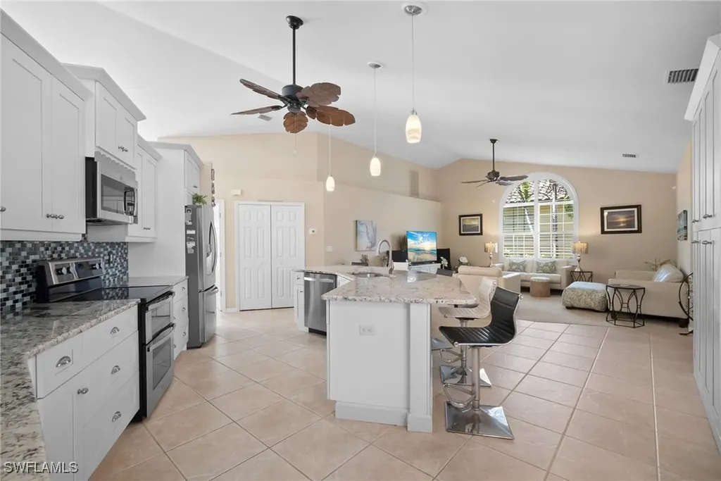 2215 SW 51st Street Cape Coral FL 33914