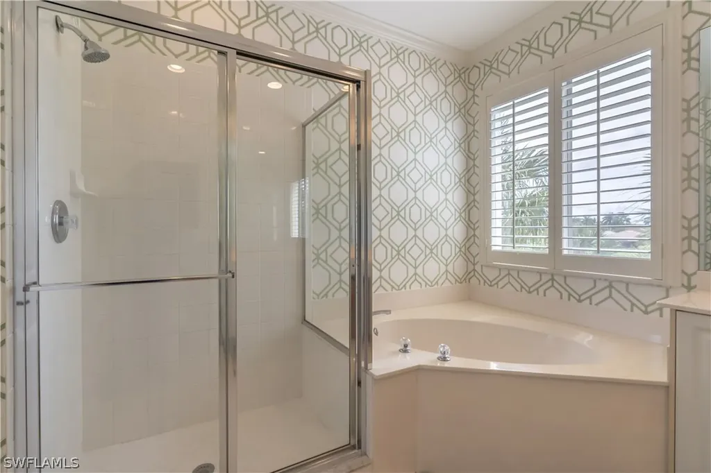 1540 Clermont Drive Naples FL 34109