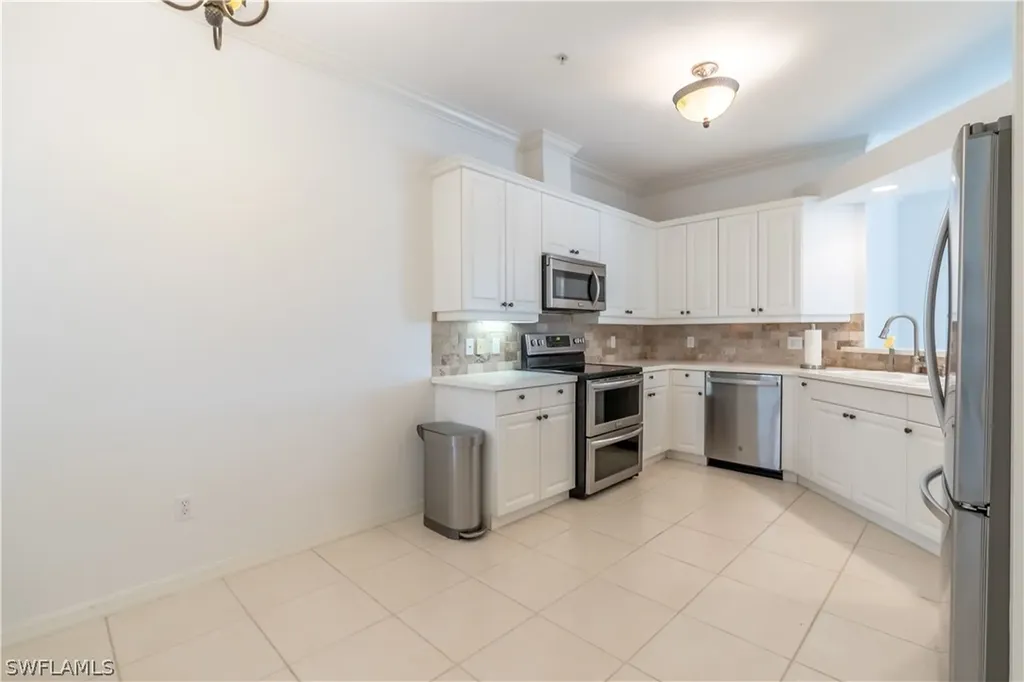 1540 Clermont Drive Naples FL 34109