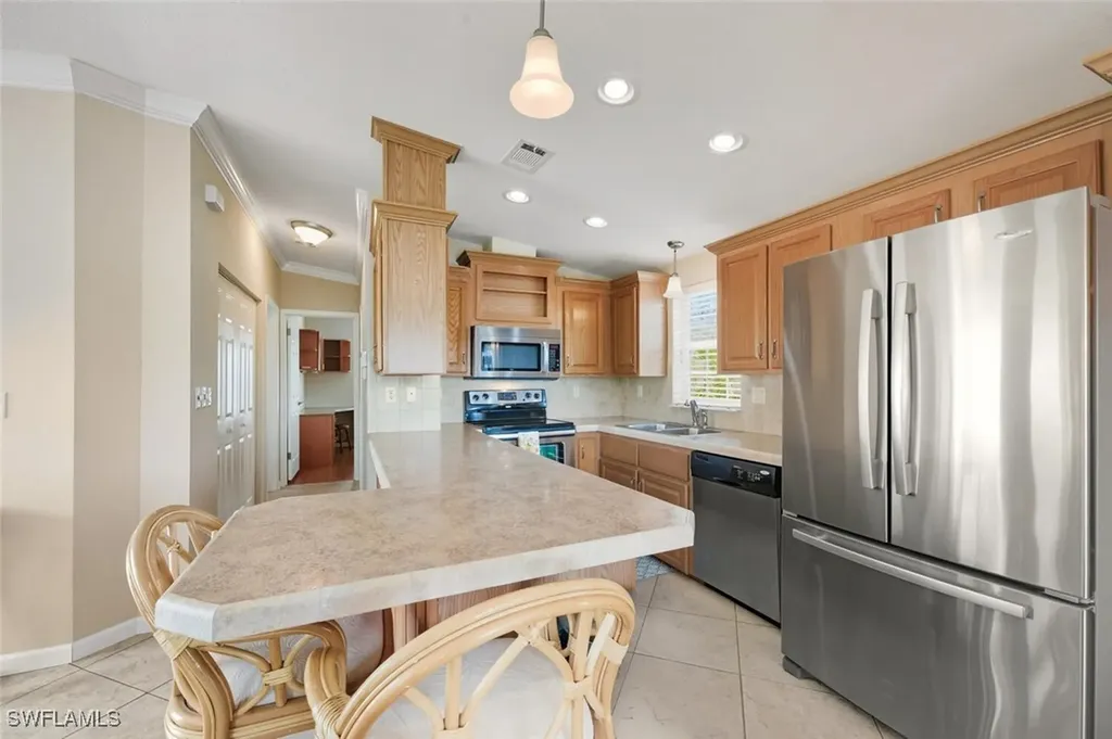 1055 Diamond Lake Circle Naples FL 34114