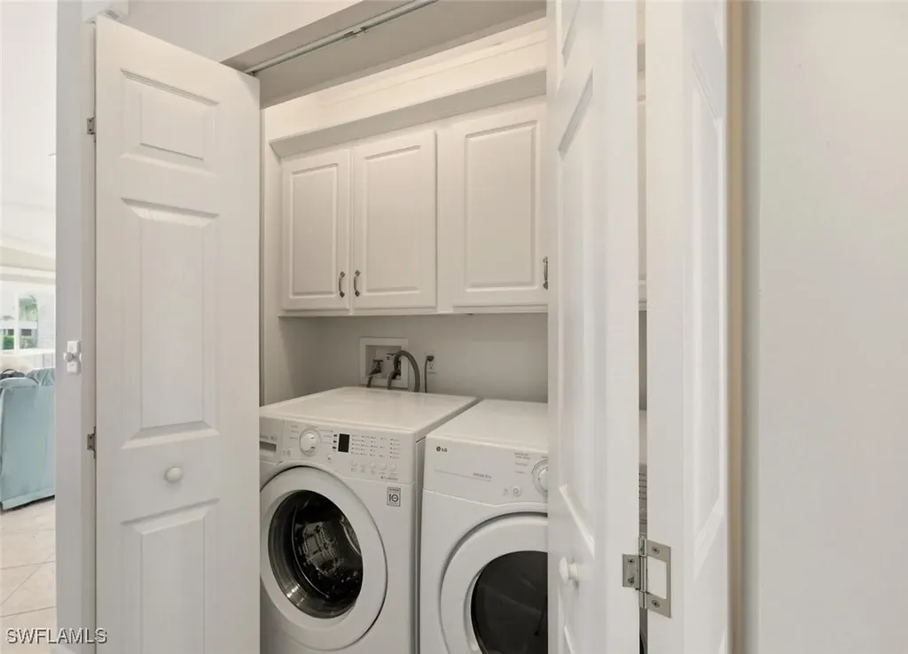 1055 Diamond Lake Circle Naples FL 34114