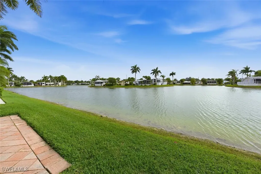 1055 Diamond Lake Circle Naples FL 34114