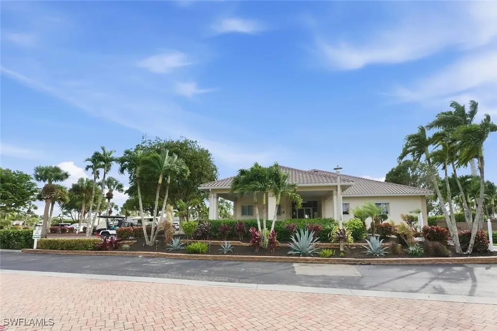 1055 Diamond Lake Circle Naples FL 34114