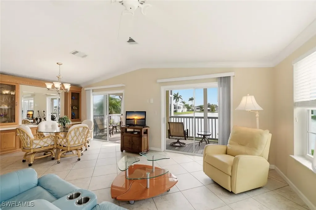 1055 Diamond Lake Circle Naples FL 34114