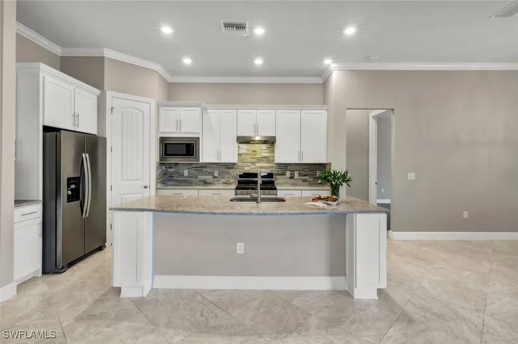 9350 Greyhawk Trail Naples FL 34120