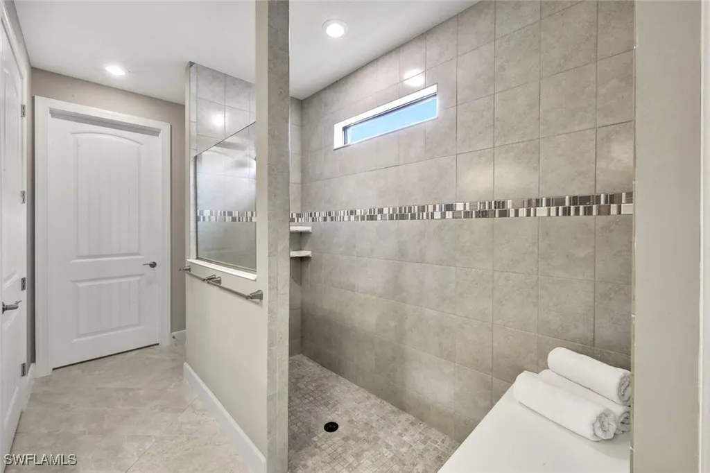 9350 Greyhawk Trail Naples FL 34120