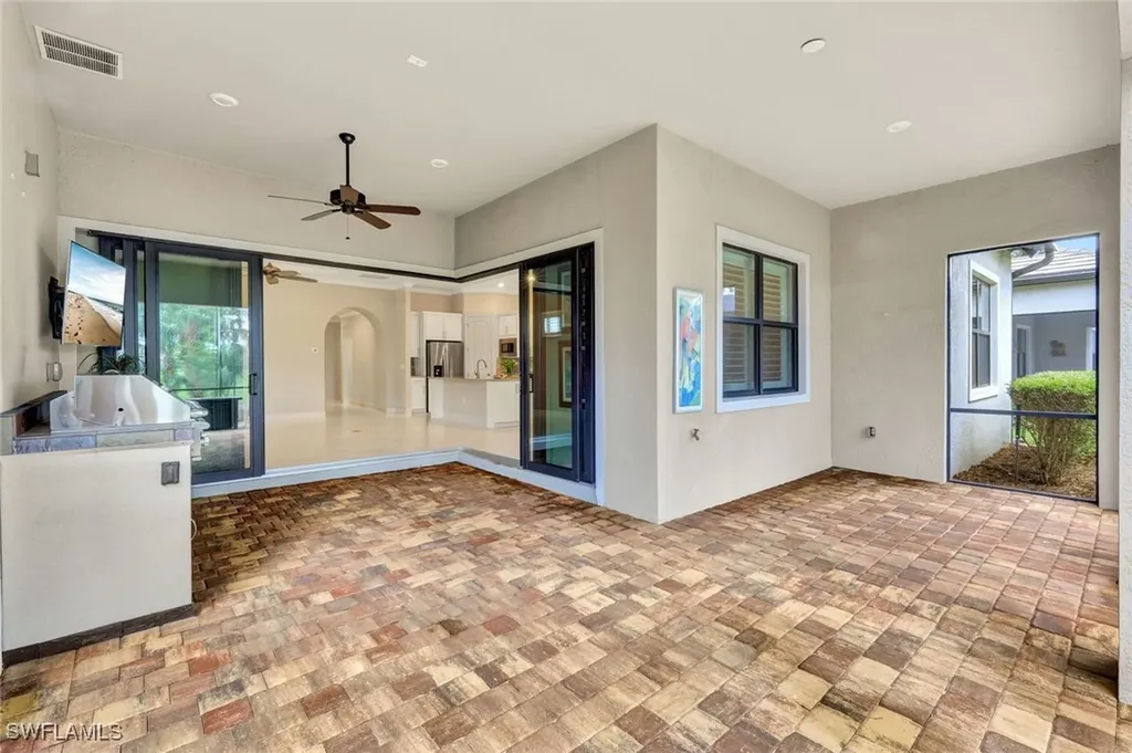 9350 Greyhawk Trail Naples FL 34120
