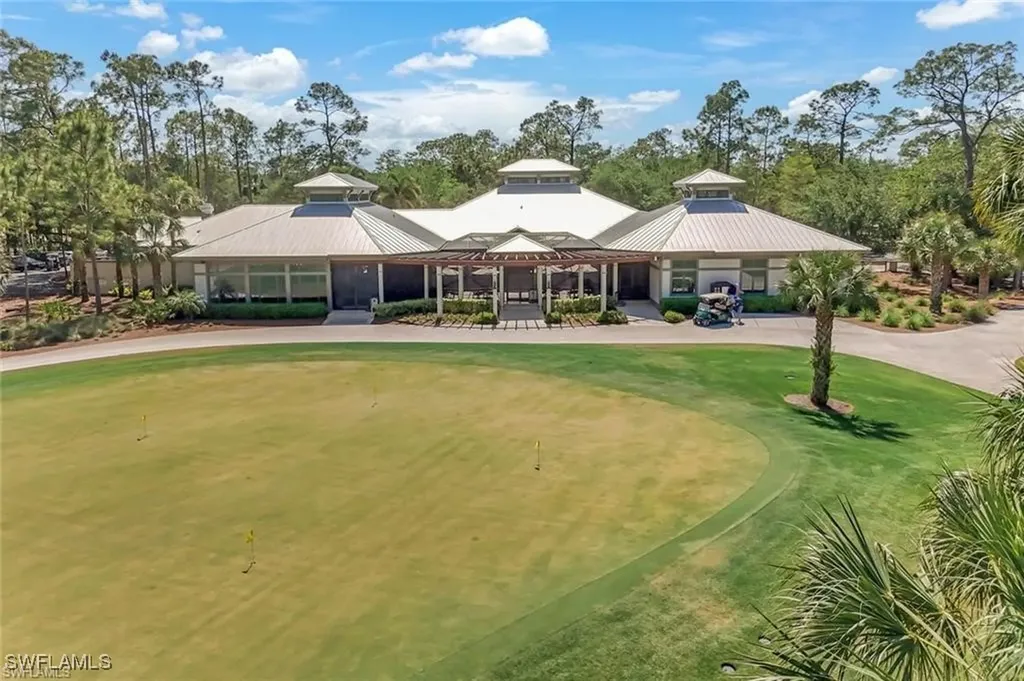 9350 Greyhawk Trail Naples FL 34120