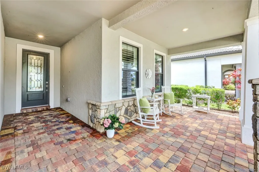 9350 Greyhawk Trail Naples FL 34120
