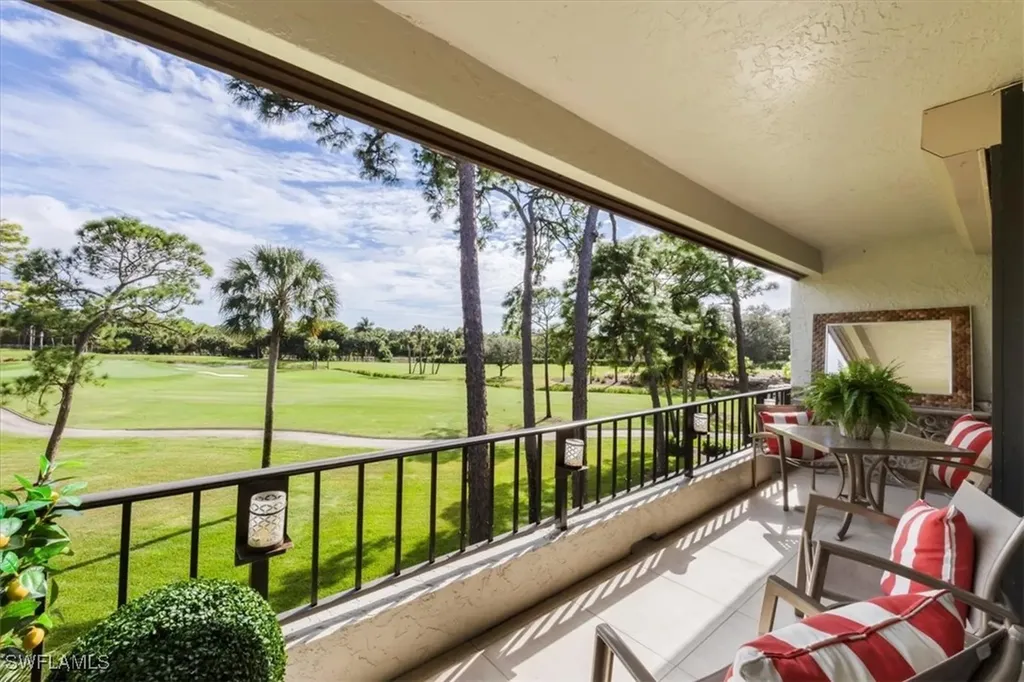 107 Clubhouse Lane Naples FL 34105