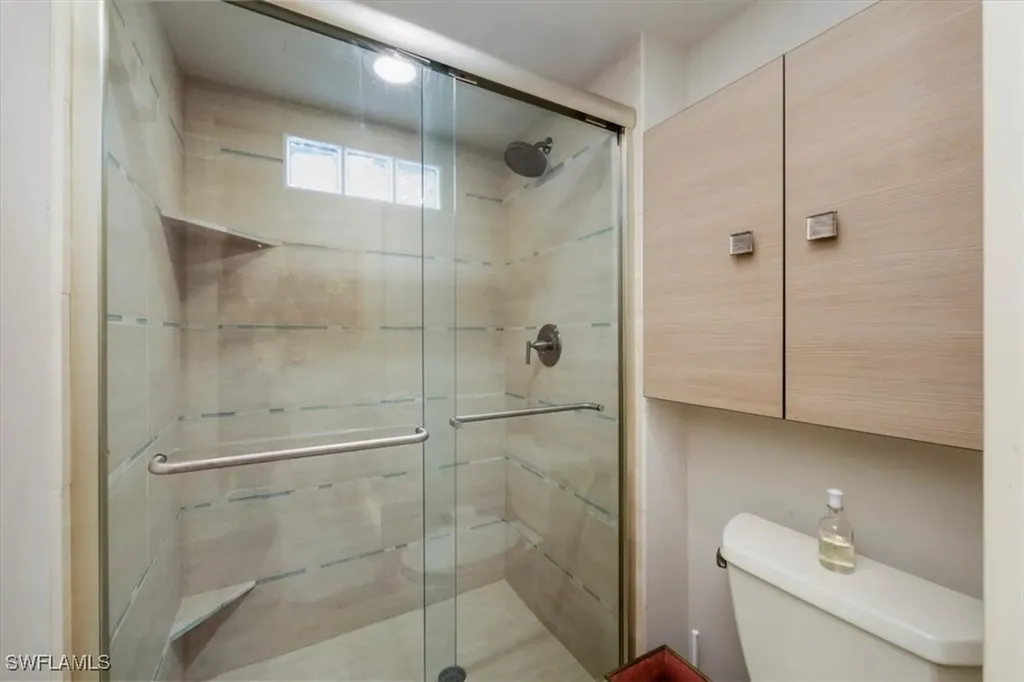 107 Clubhouse Lane Naples FL 34105