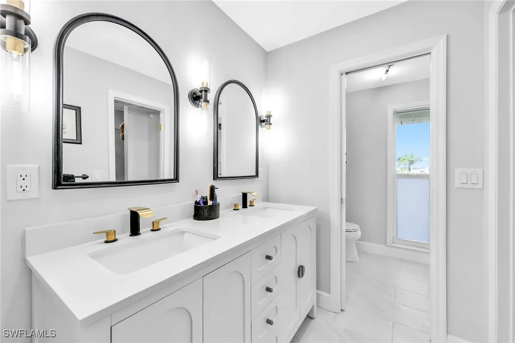 138 Teryl Road Naples FL 34112