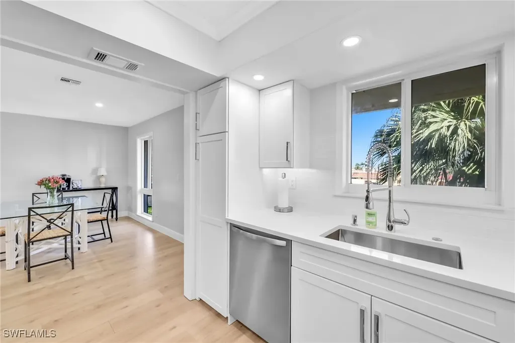 138 Teryl Road Naples FL 34112