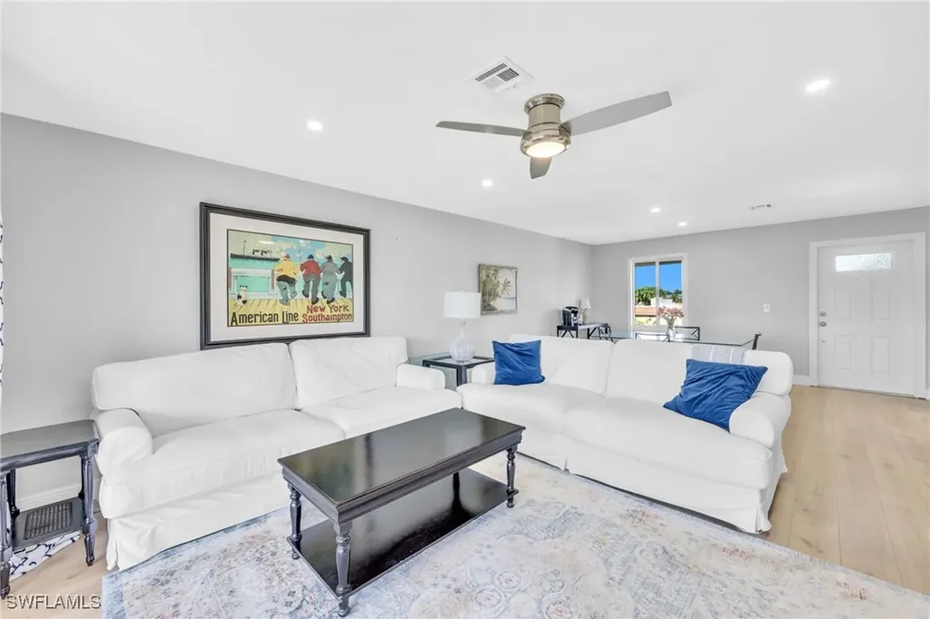 138 Teryl Road Naples FL 34112