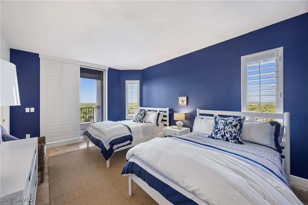 1060 Borghese Lane Naples FL 34114