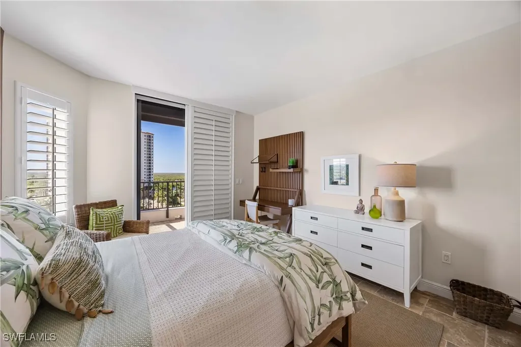 1060 Borghese Lane Naples FL 34114