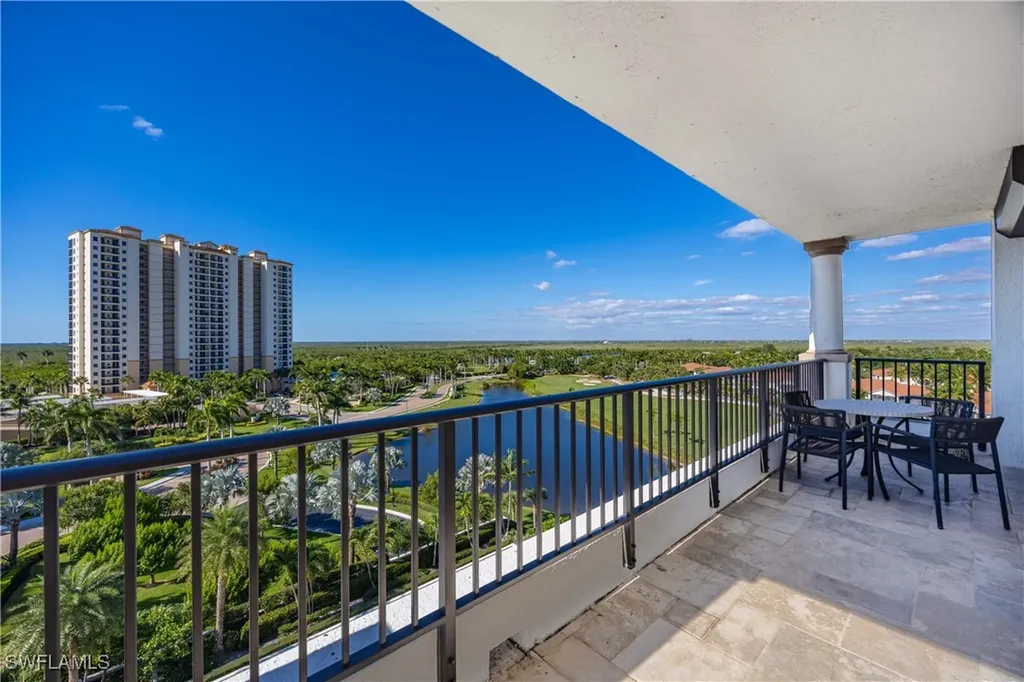 1060 Borghese Lane Naples FL 34114