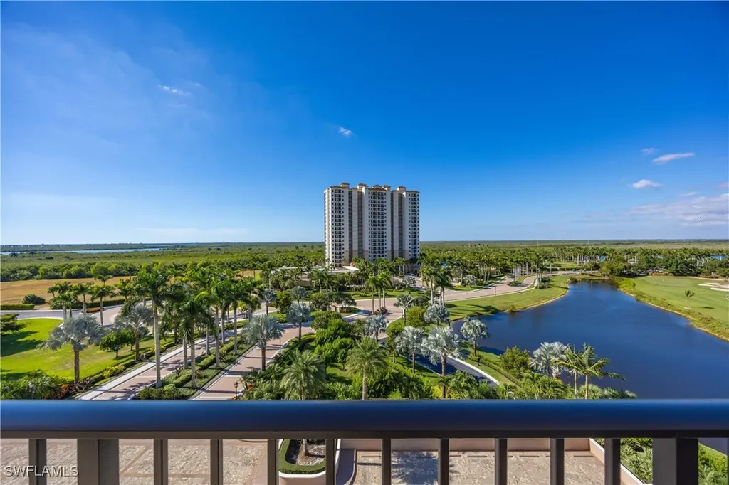 1060 Borghese Lane Naples FL 34114