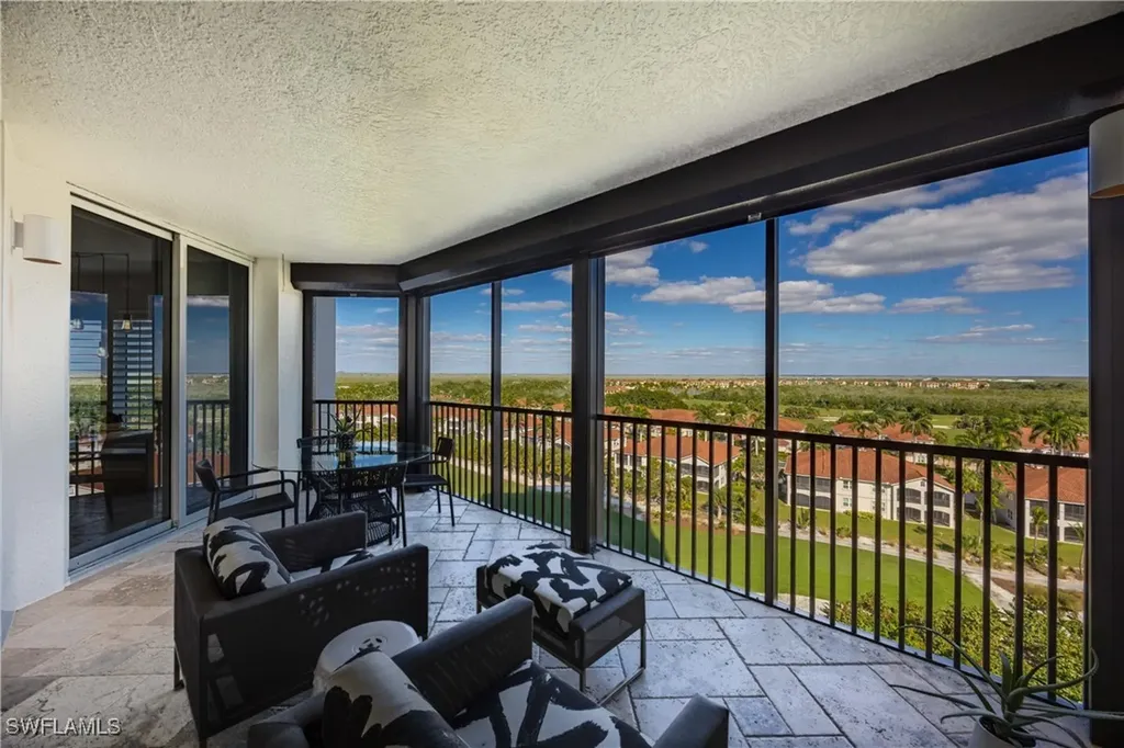 1060 Borghese Lane Naples FL 34114