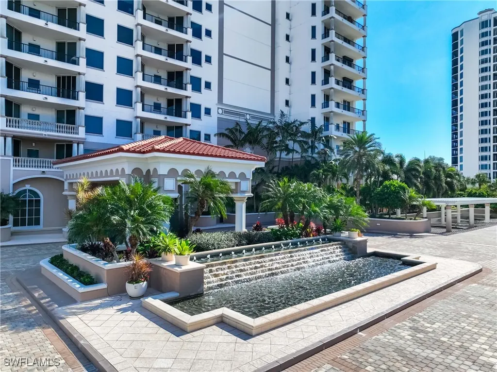 1060 Borghese Lane Naples FL 34114