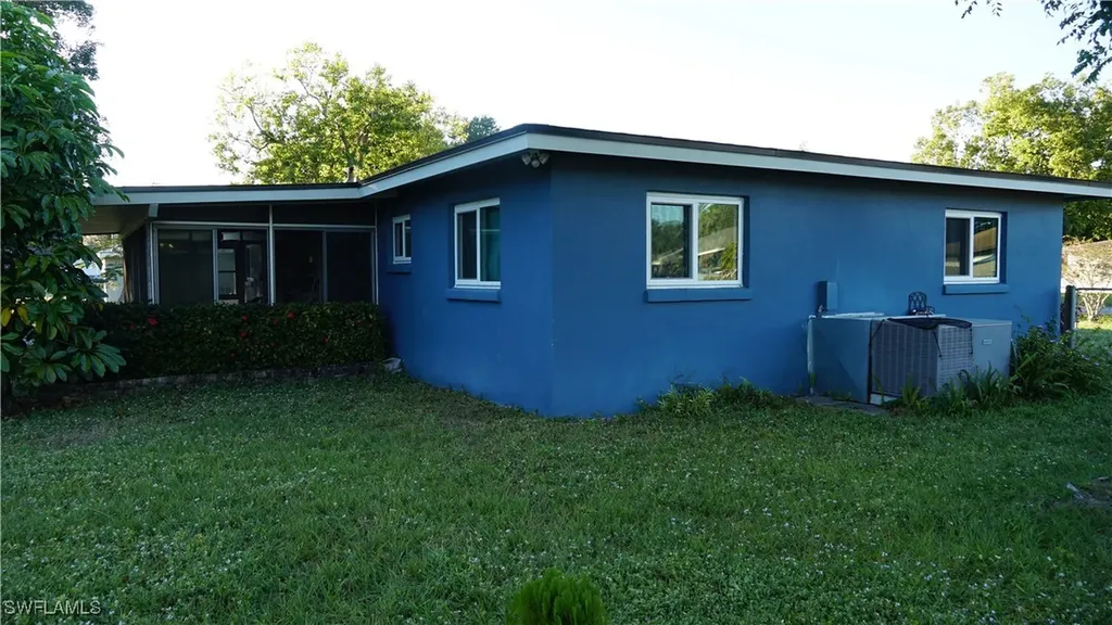 12319 2nd Street Fort Myers FL 33905