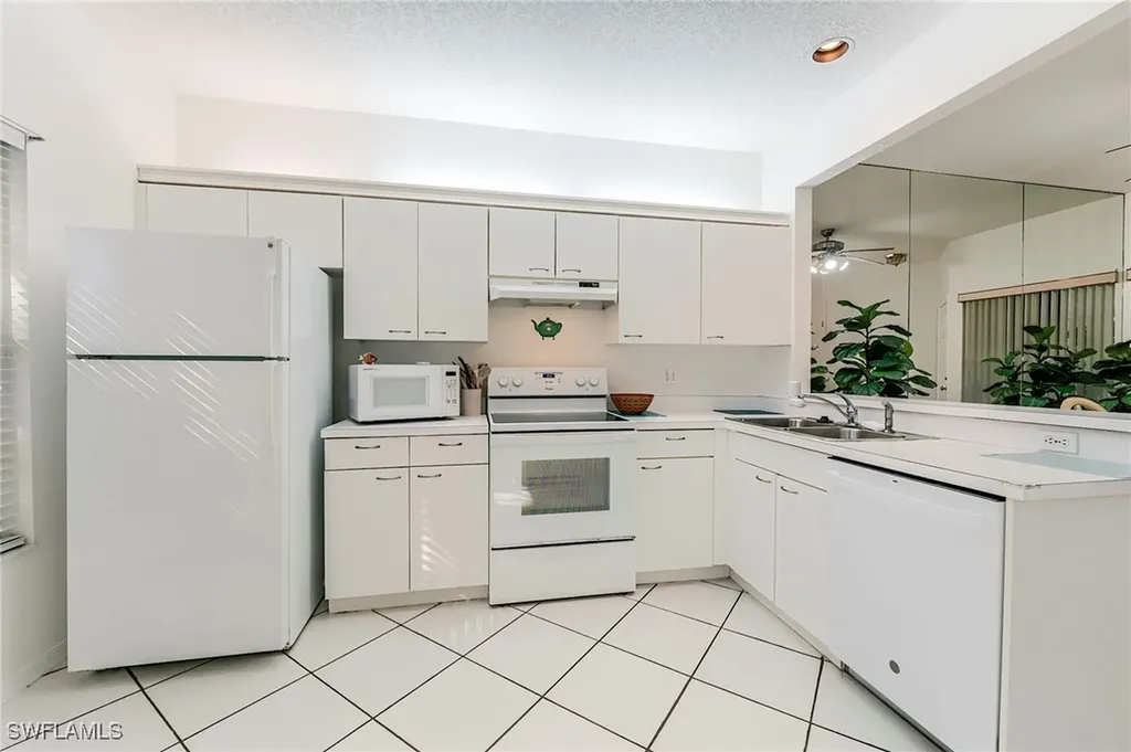 419 Emerald Bay Circle Naples FL 34110