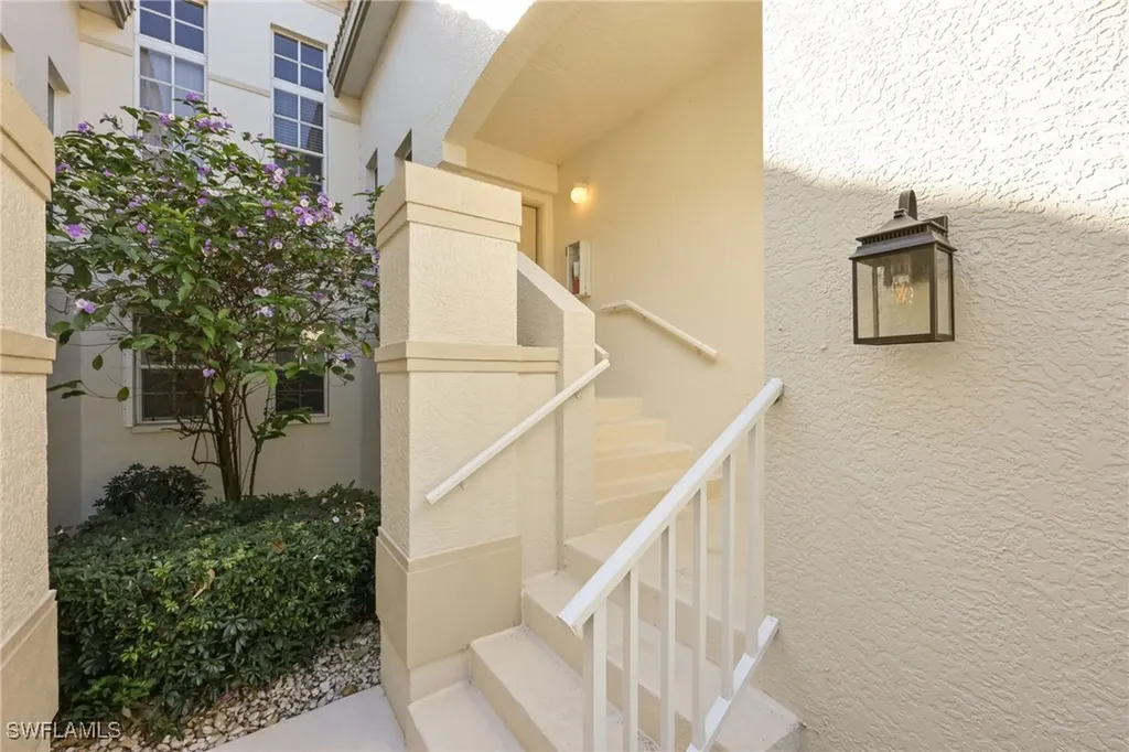 7828 Gardner Drive Naples FL 34109