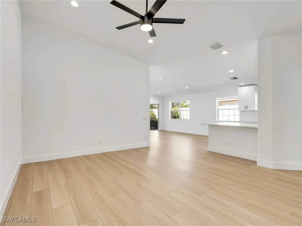 8205 Xenia Lane Naples FL 34114