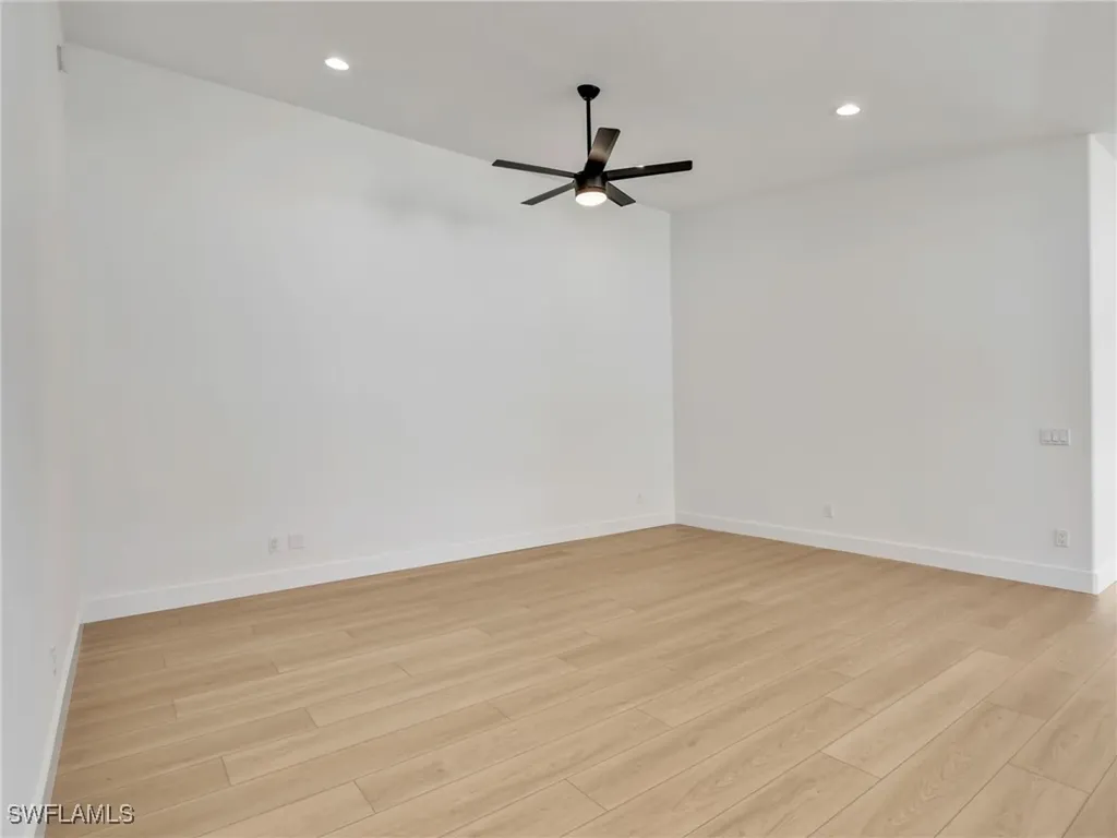 8205 Xenia Lane Naples FL 34114