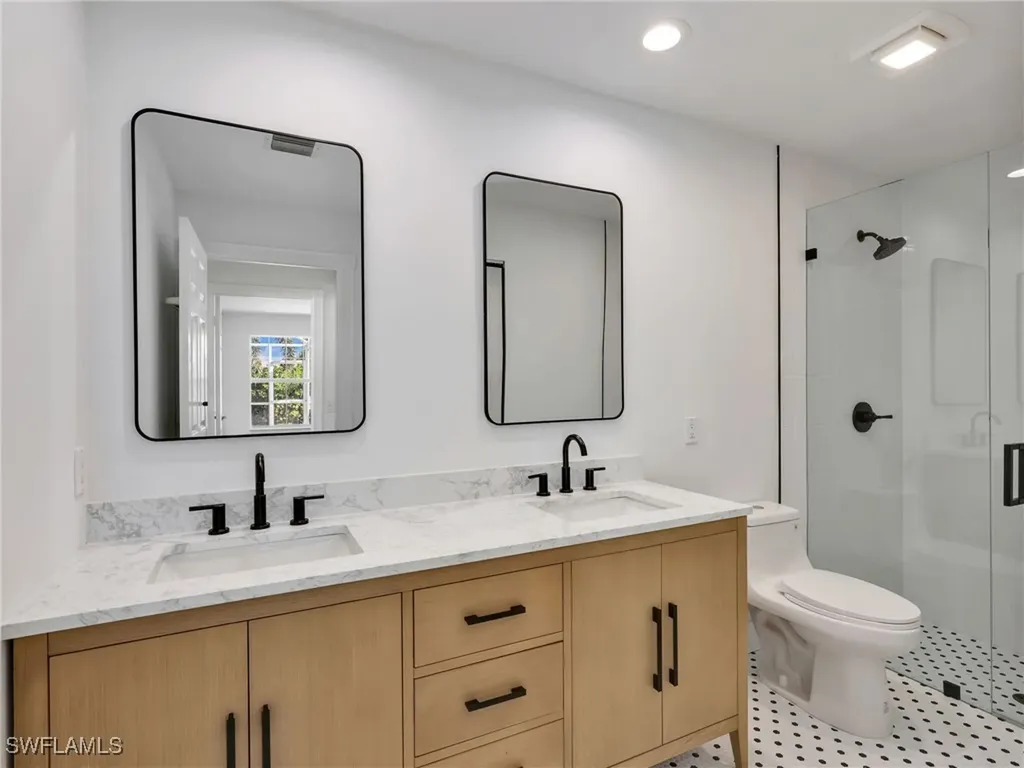 8205 Xenia Lane Naples FL 34114