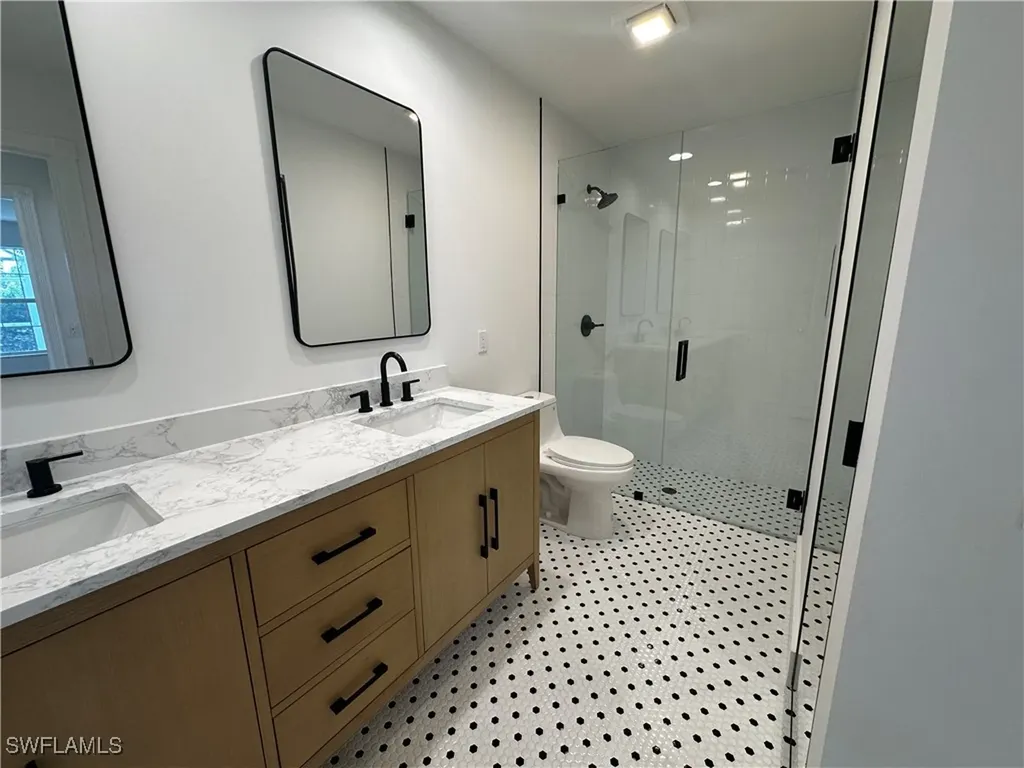 8205 Xenia Lane Naples FL 34114