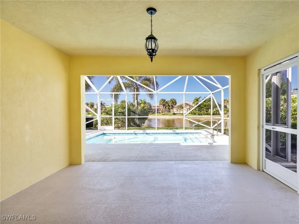 8205 Xenia Lane Naples FL 34114