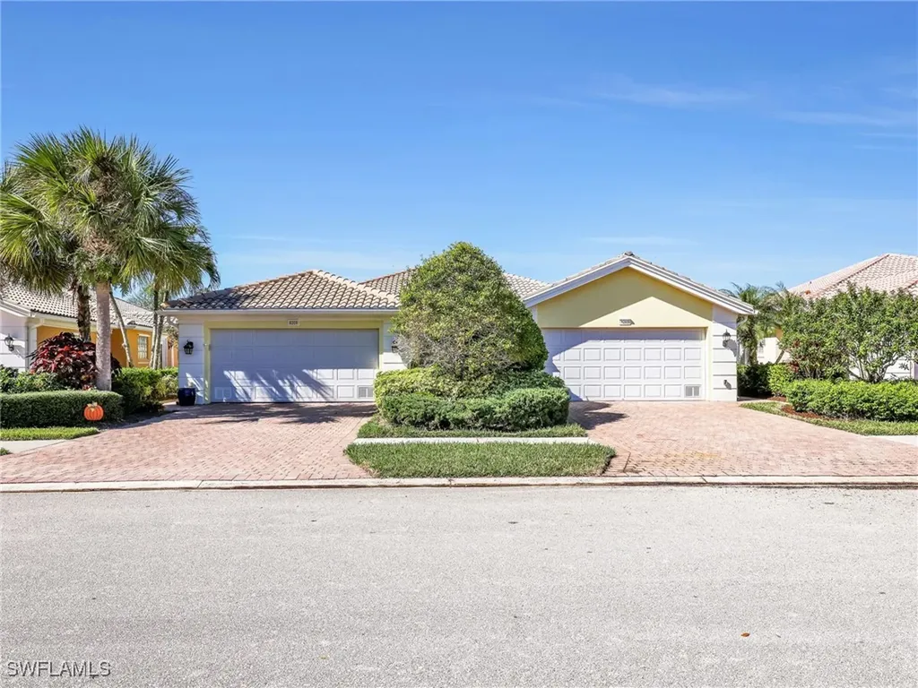 8205 Xenia Lane Naples FL 34114