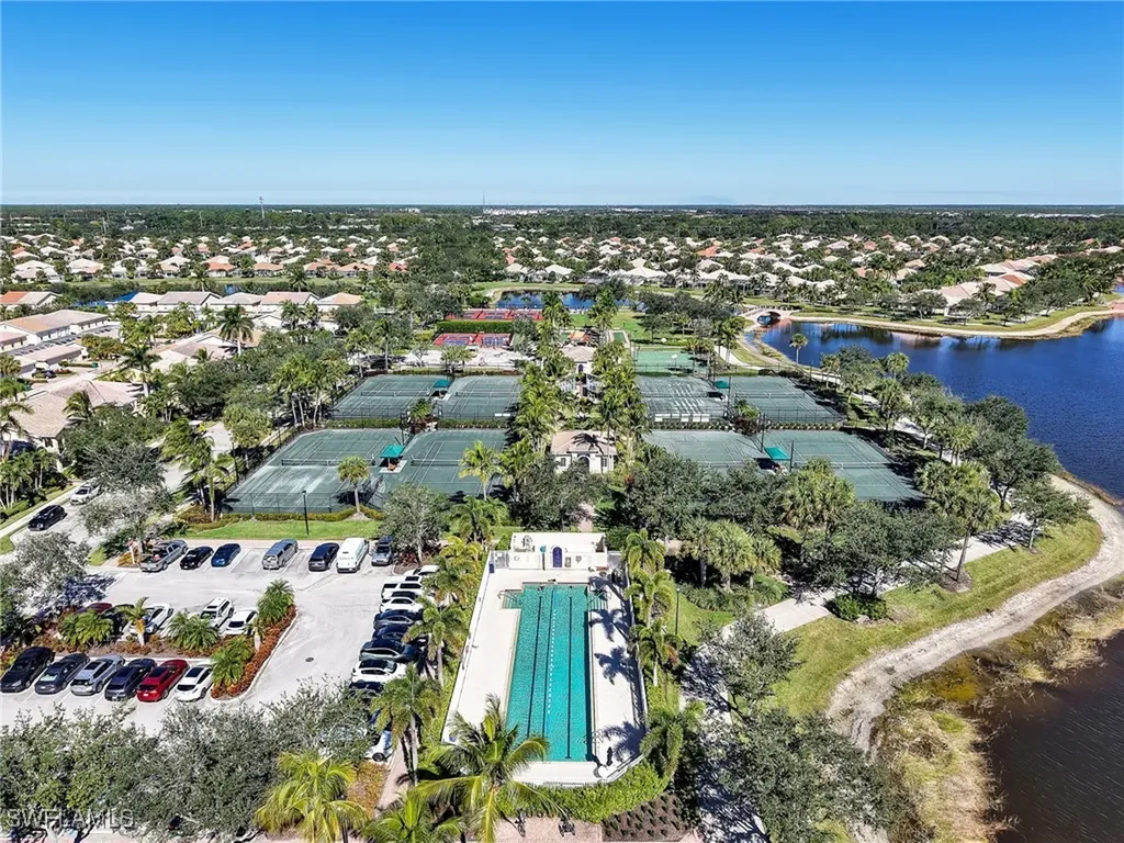8205 Xenia Lane Naples FL 34114
