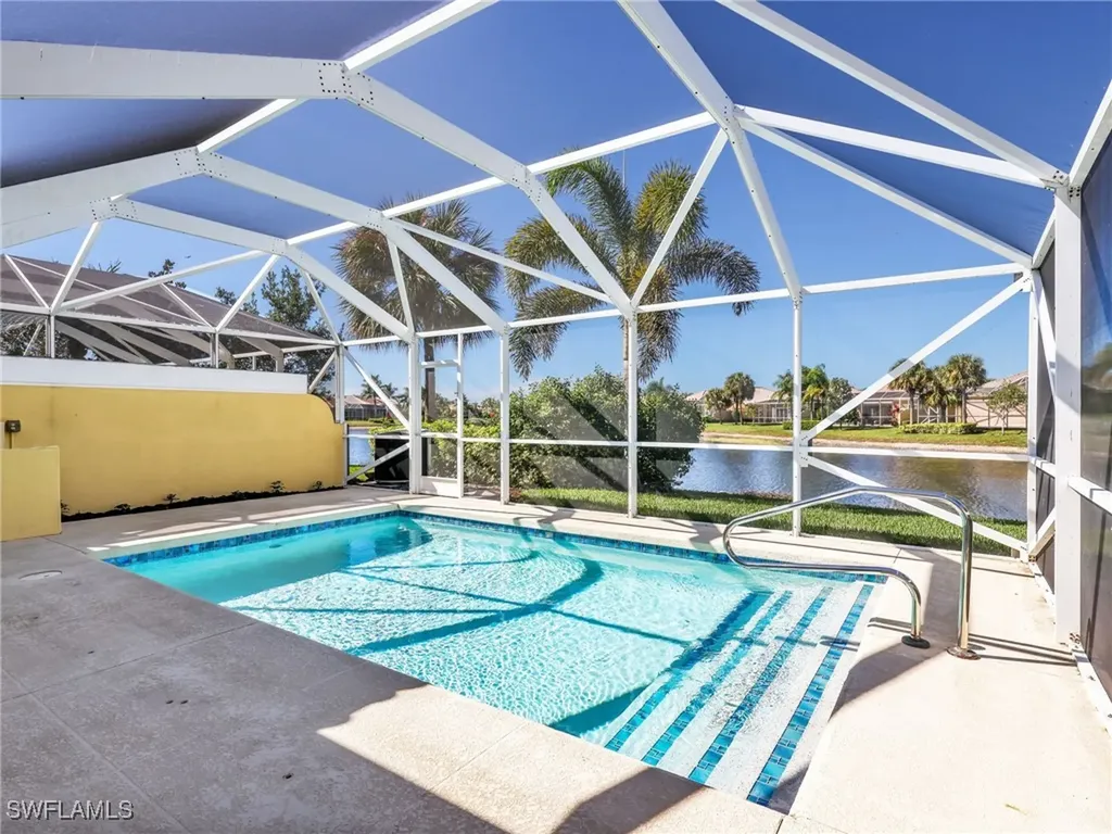 8205 Xenia Lane Naples FL 34114