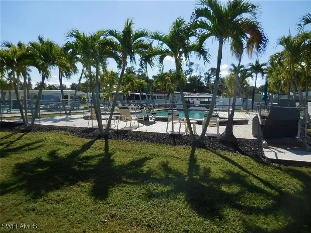 26 Enchanting Boulevard Naples FL 34112
