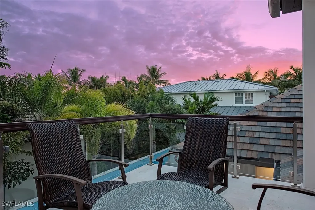 1230 Gulf Shore Boulevard S Naples FL 34102
