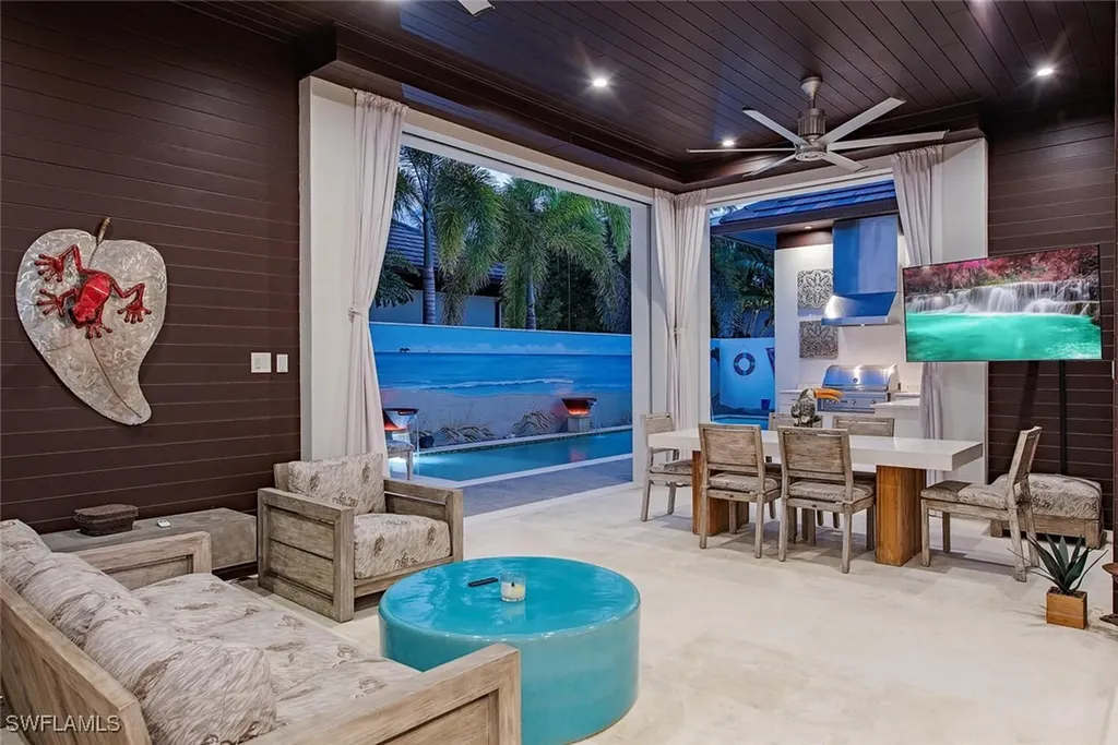 1230 Gulf Shore Boulevard S Naples FL 34102