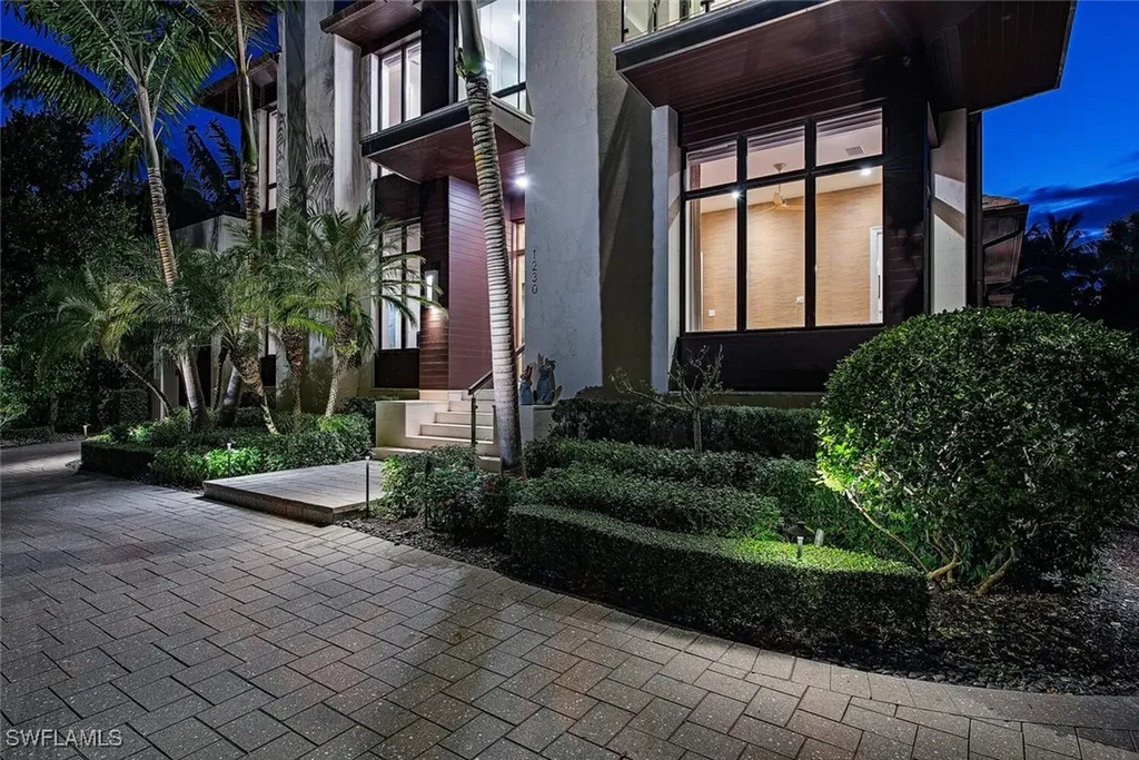 1230 Gulf Shore Boulevard S Naples FL 34102