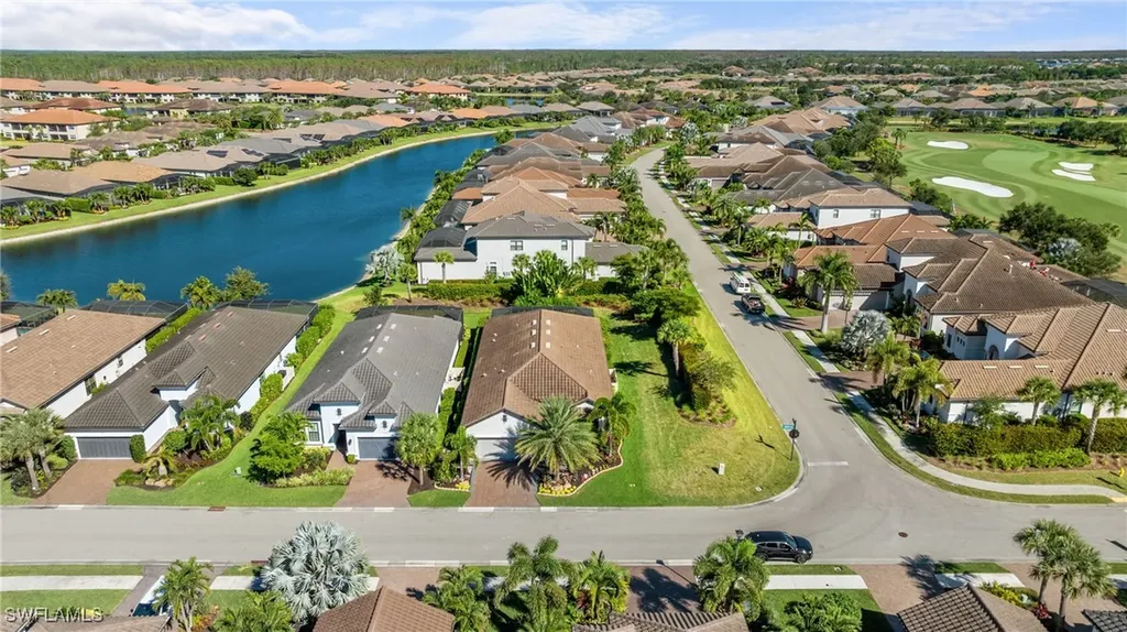 9382 Carretto Drive Naples FL 34119