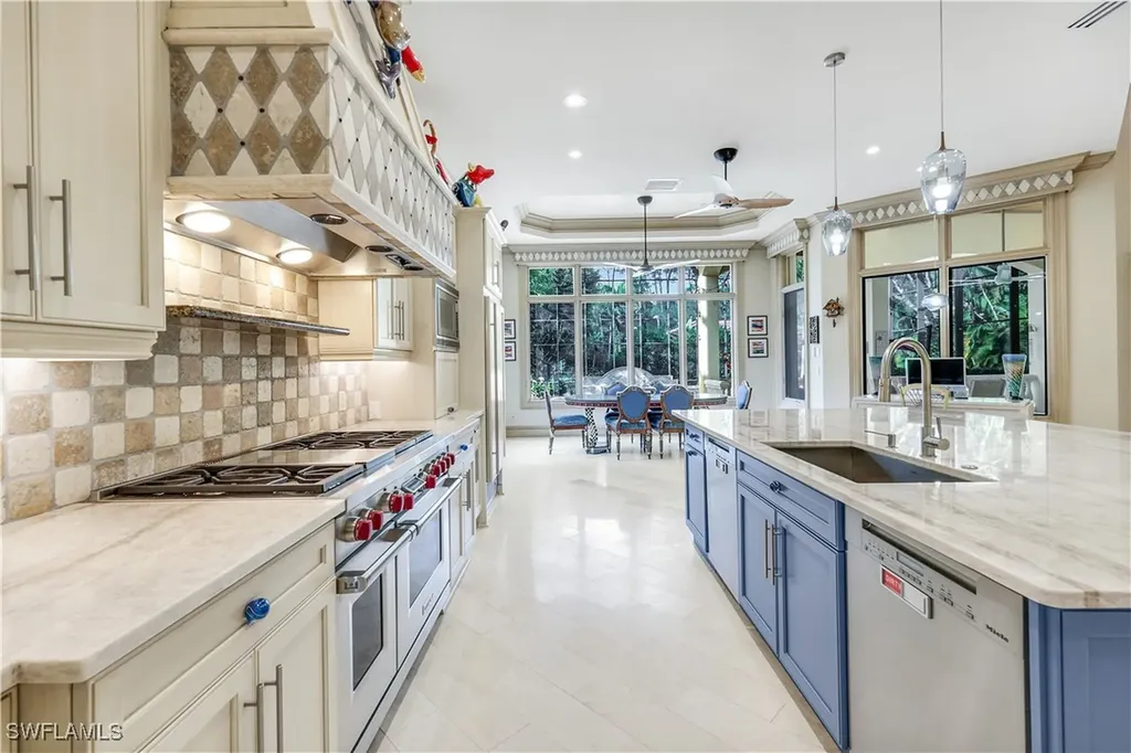 683 Hickory Road Naples FL 34108